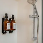 Appartement Calme Avec Parking, Proche Metro