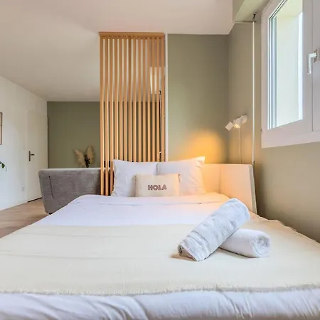 Calme Avec Parking, Proche Metro ליל